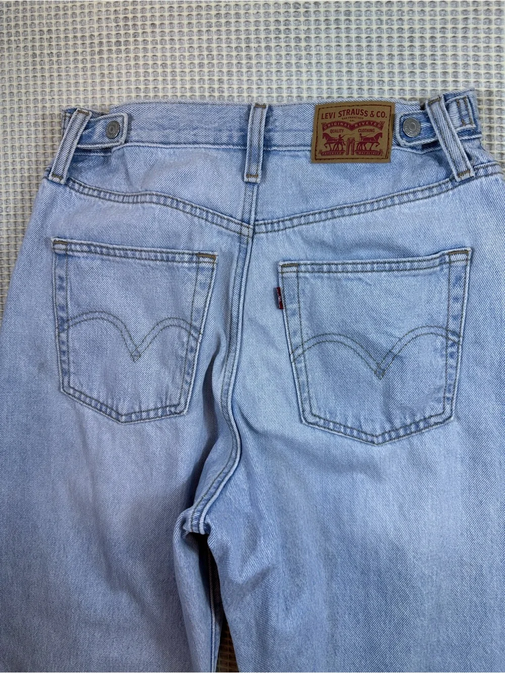 Levi’s Cinch Barrel Women's Jeans Size 28 - Picture 10 of 12